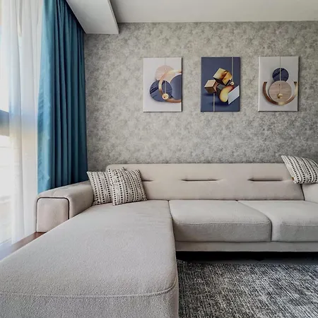 Center Luxury Flate Royal Premium